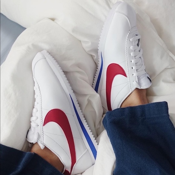 NIKE Basic Cortez Leather Sneakers Shoes New - Picture 6 of 14